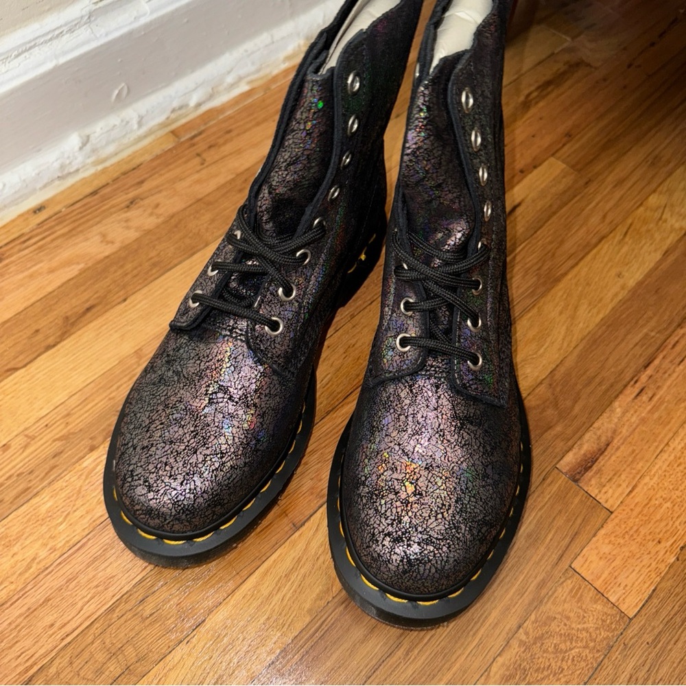 DR. MARTENS Air Wair 1460 Pascal Gunmetal Iridescent Crackle Size 7